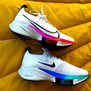 Nike Air Zoom Tempo NEXT% - size 7